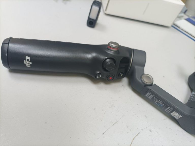 Дешиво Dji osmo mobile 7p с ломбарда