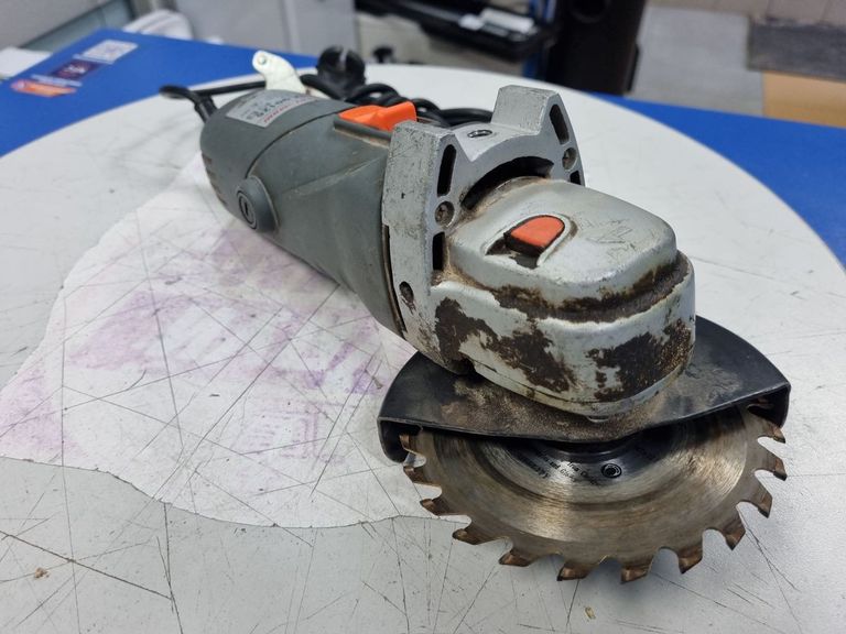 Объявление Энергомаш УШМ-90125 Б/У