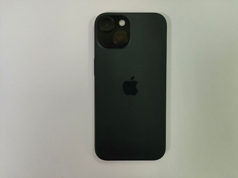 Купити Apple iPhone 15 256GB Green Б/У