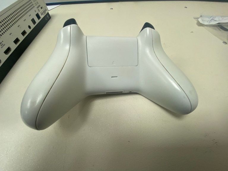 Microsoft Xbox One S 1TB Код:01-200844287. Зображення 5