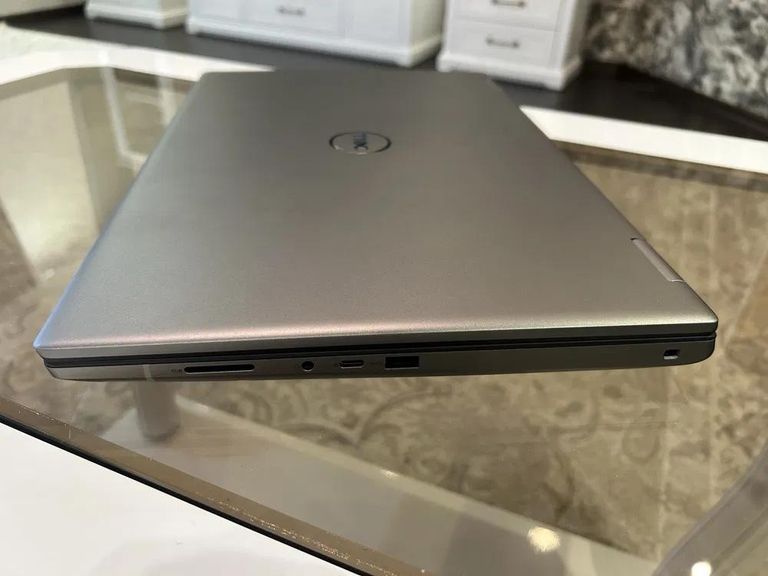 Дешево Dell Precision 7780 з ломбарду