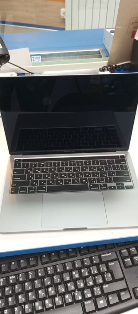 Дешиво Apple macbook pro a2251 13,3"/ core i5 2,0ghz/ram16gb/ssd500gb/intel iris graphics с ломбарда