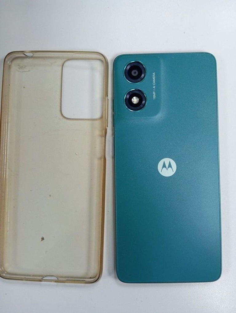 Дешево Motorola g04 4/64gb з ломбарду