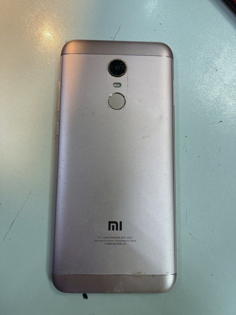 Дешиво Xiaomi redmi 5 plus 3/32gb с ломбарда