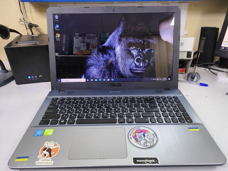 Объявление Asus 15/celeron n3350 ddr3/4gb ddr3/hdd 500 gb/ssd *відсутній/geforce 810m Б/У