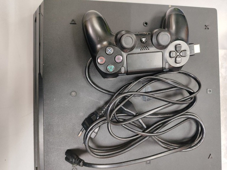 Объявление Sony playstation 4 pro Б/У