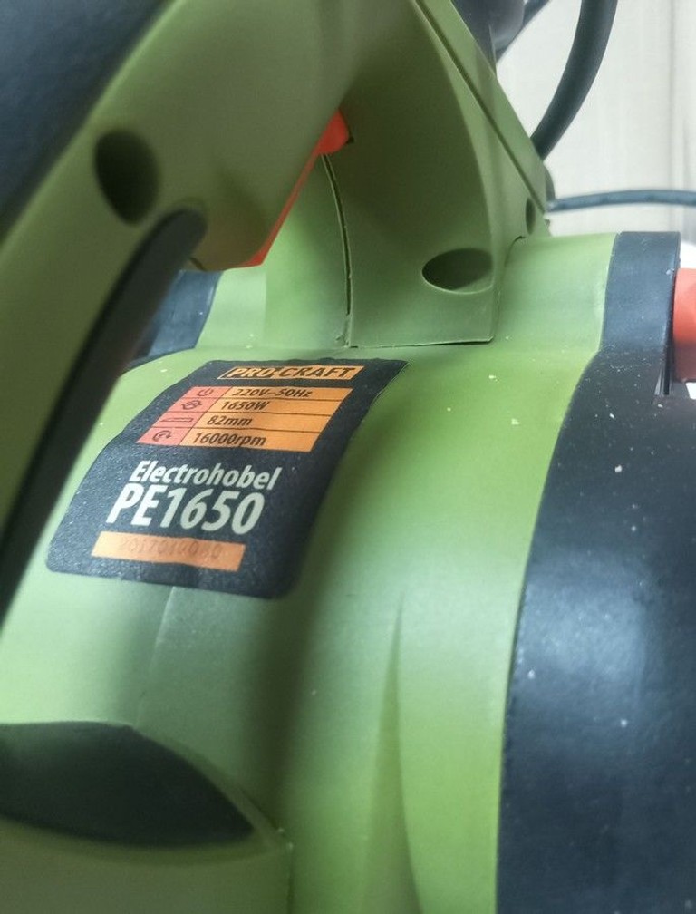 Дешиво Procraft PE-1650 с ломбарда