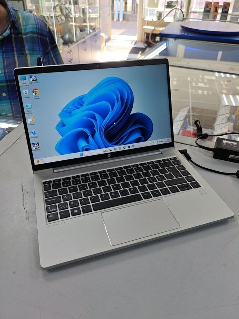 Купити Hp 14/ryzen 5 5600u ddr5/32gb ddr5/ssd 256 gb/*інтегрована Б/У