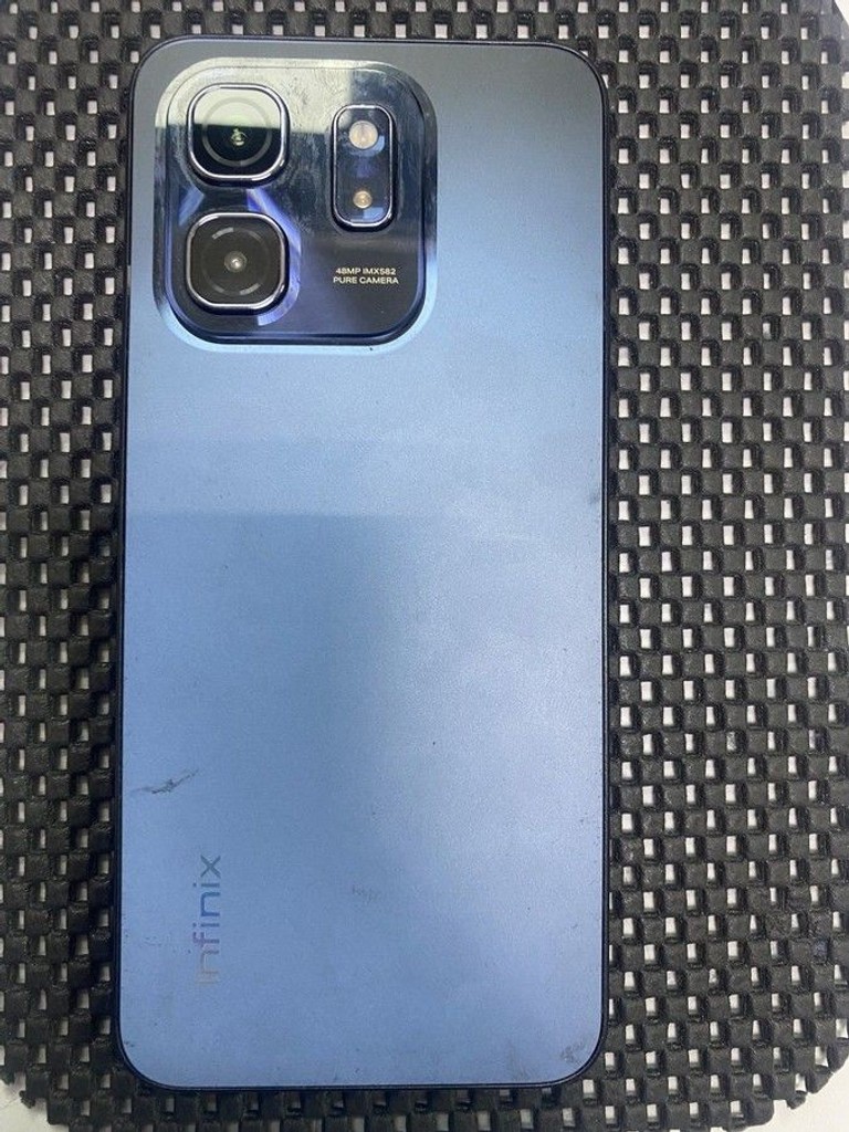 Дешево Infinix hot 50i 4/128gb з ломбарду