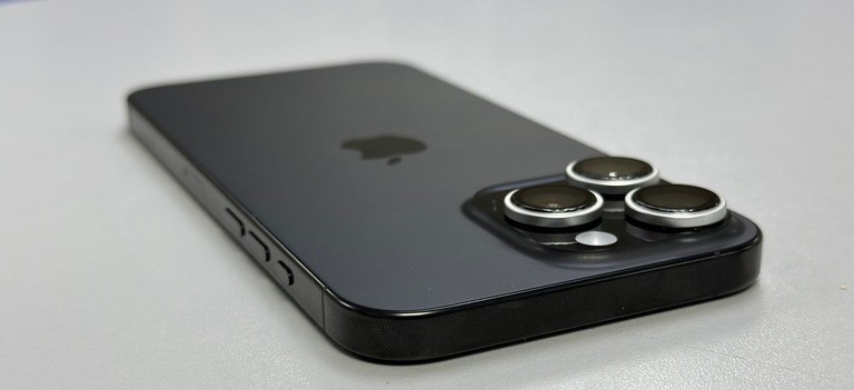 Apple iphone 16 pro max 256gb Код:01-200995944. Зображення 10