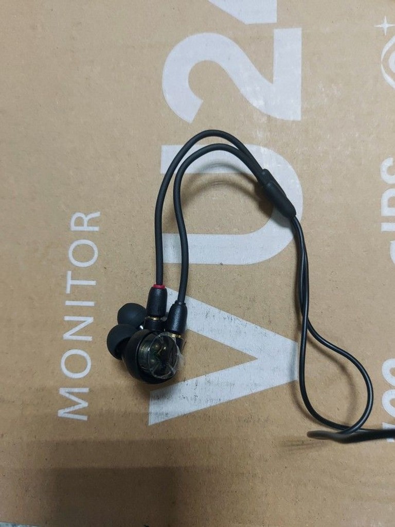 Дешево Audio-technica ATH-E40 з ломбарду