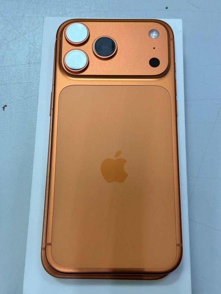 Розпродаж Apple iphone 17 pro max 256gb, продавець Техноскарб
