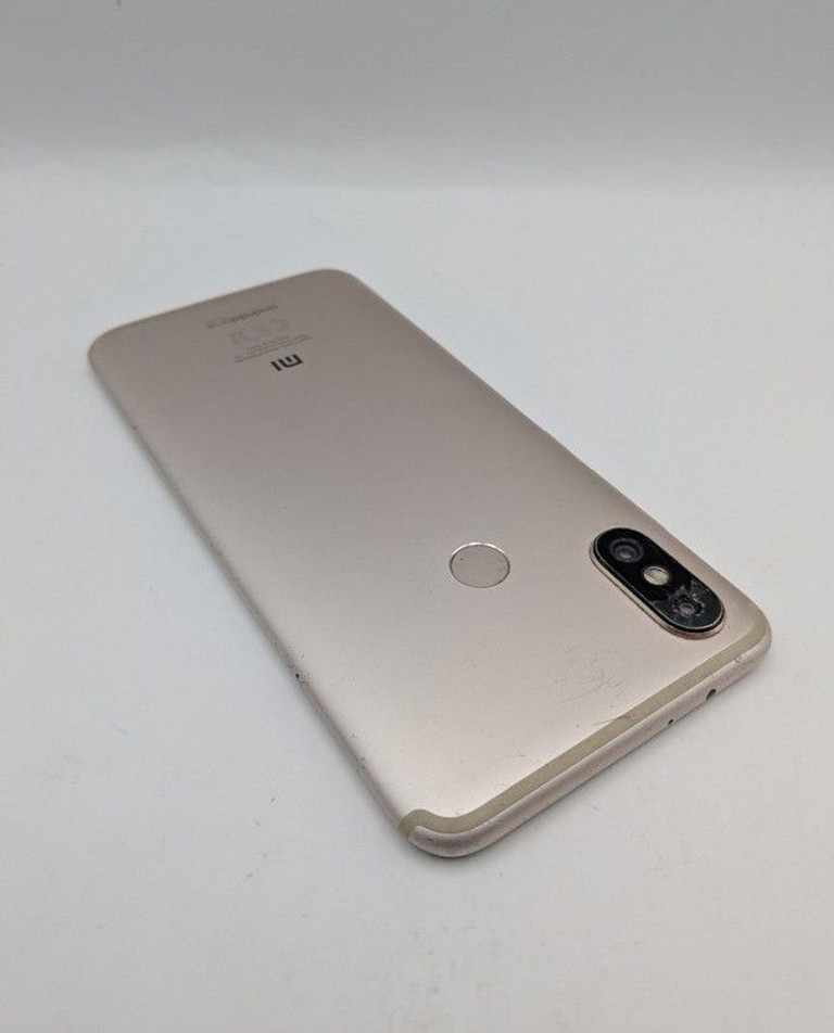Розпродаж Xiaomi Mi A2 4/64GB Black, продавець Техноскарб