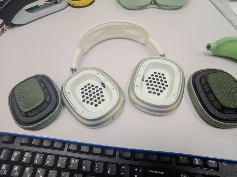 Купити Apple airpods max Б/У