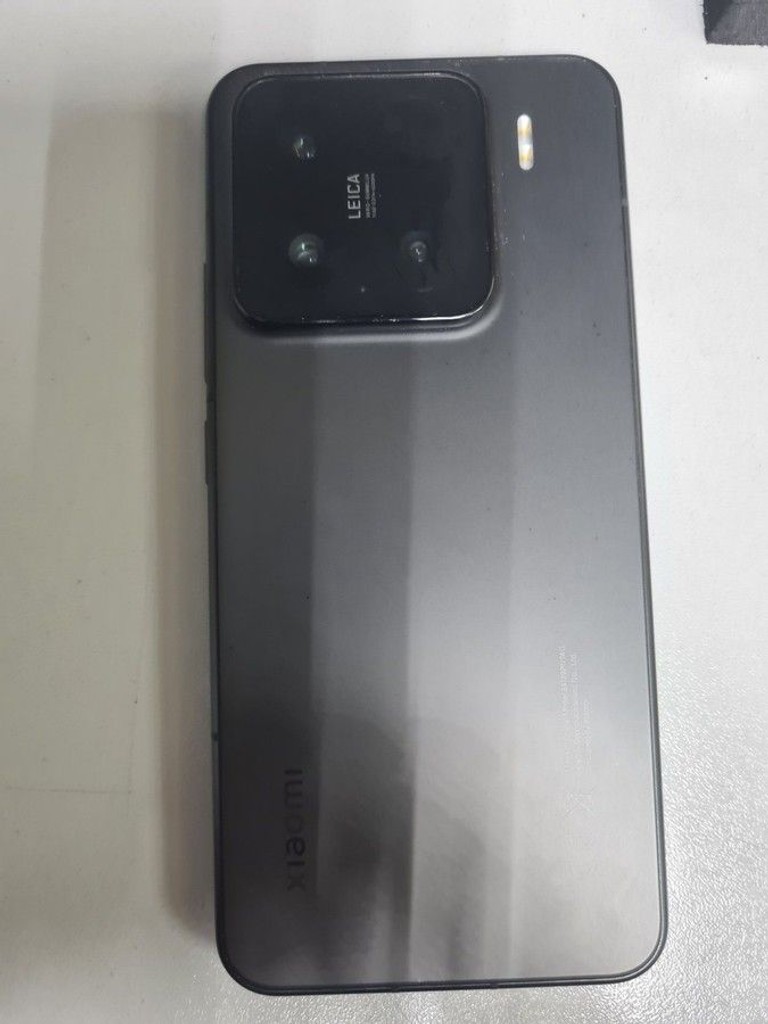 Купити Xiaomi 15 12/512gb Б/У