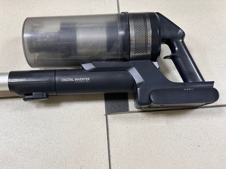 Дешево Samsung Jet 65 Pet Cordless Stick Vacuum VS15A60AGR5 з ломбарду