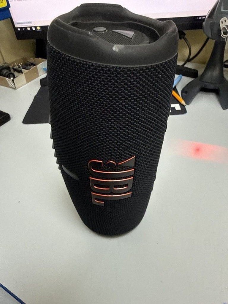 Купити Jbl charge 5 Б/У