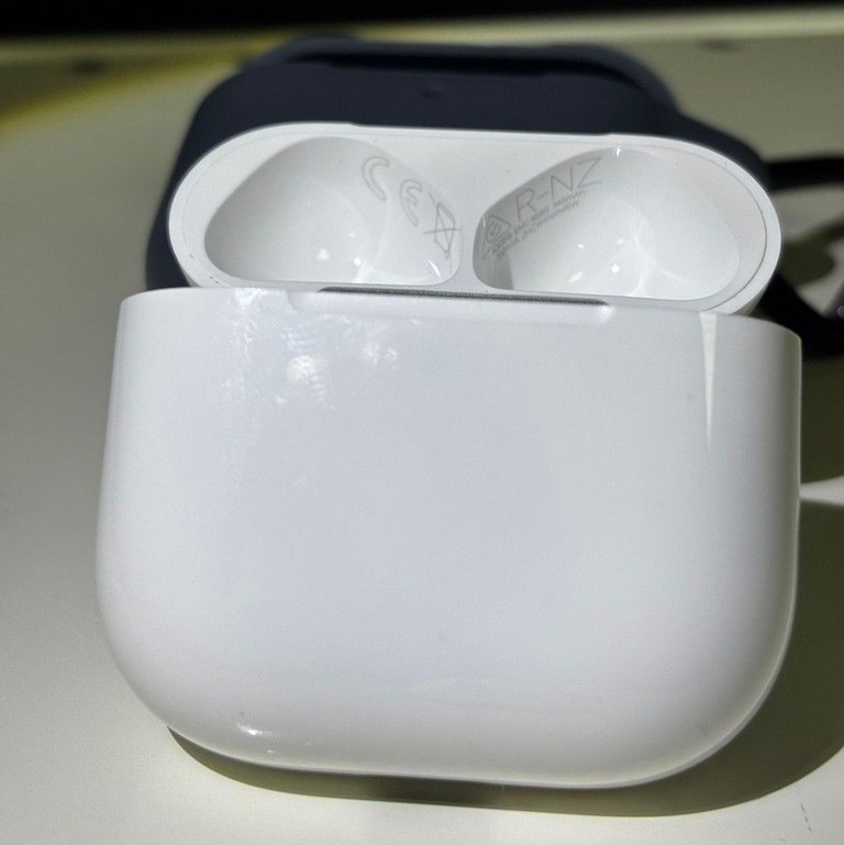 Apple airpods 4 Код:01-201056006. Зображення 6