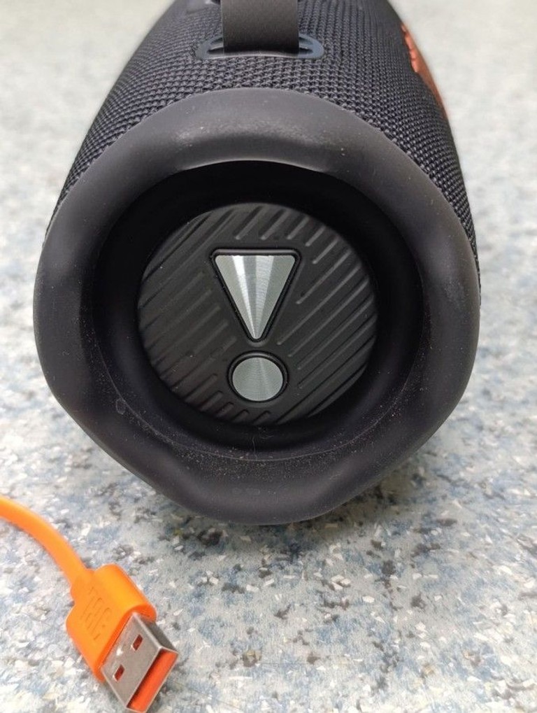 Дешево JBL Charge 6 Black з ломбарду