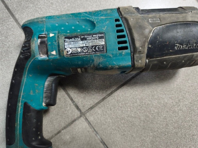 Розпродаж Makita HR2470, продавець Техноскарб