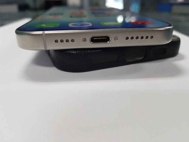 Дешево Apple iphone 16 pro max 256gb з ломбарду