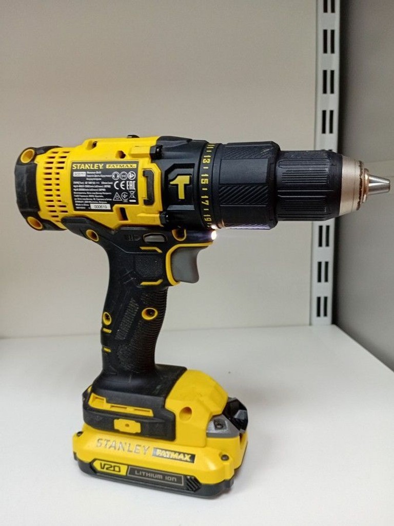Купити Stanley SCD711C2K Б/У