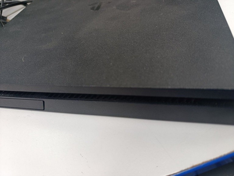 Купити  Sony PlayStation 4 Slim 1TB Black Б/У
