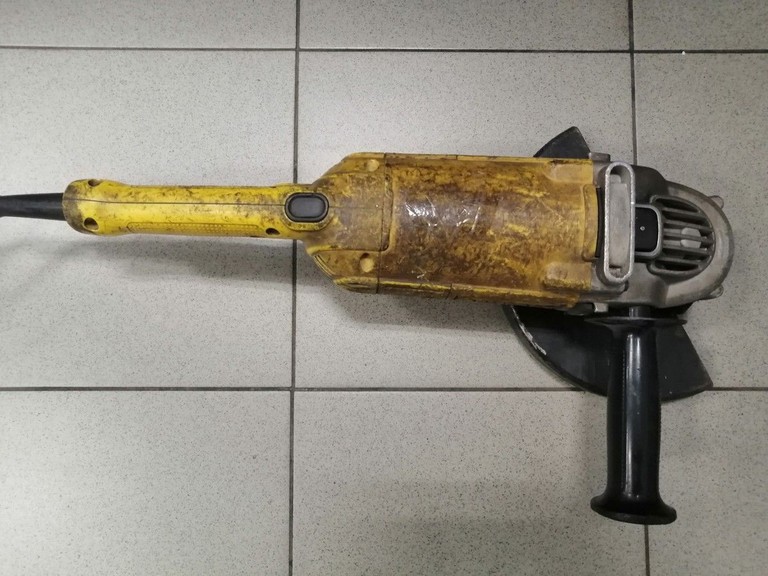 Дешево Dewalt DWE492 з ломбарду