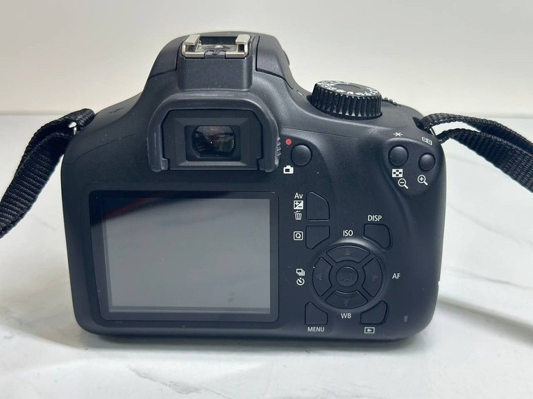 Распродажа Canon eos 4000d + ef-s 18-55 1:3.5-5.6 iii, продавец Техноскарб