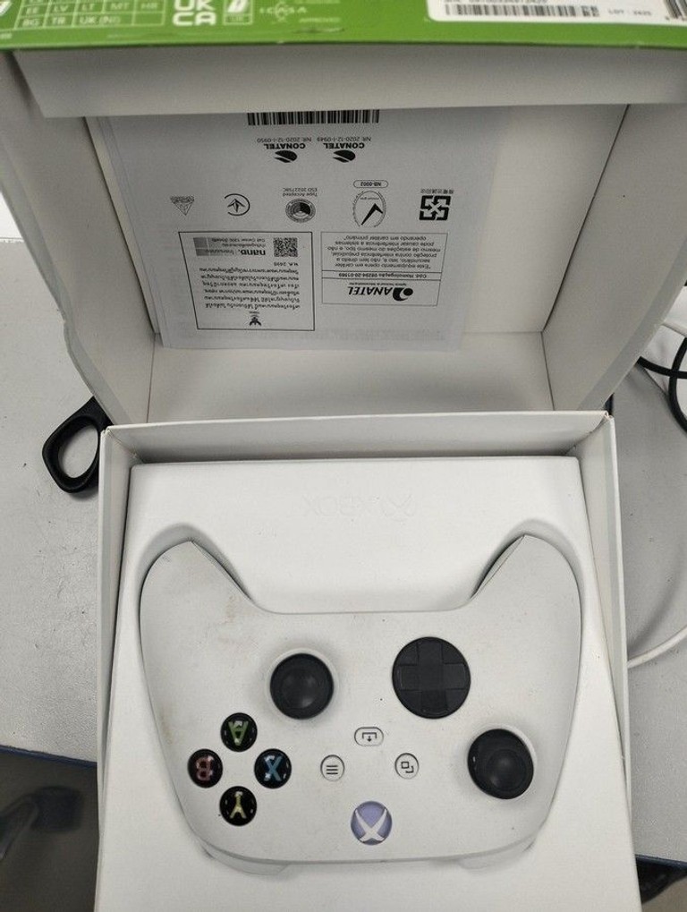 Дешиво Microsoft xbox series x s wireless controller с ломбарда