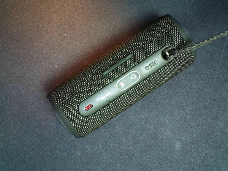 Дешиво Jbl flip 6 с ломбарда