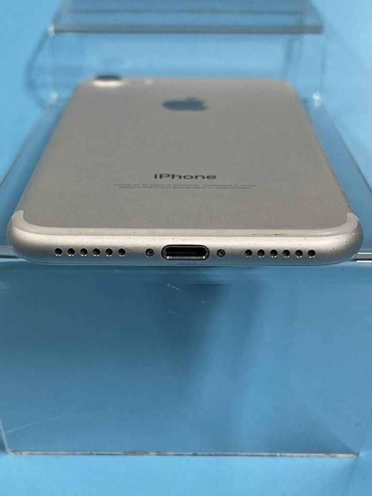 Дешево Apple iphone 7 32gb з ломбарду