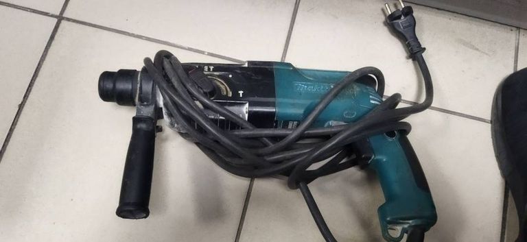 Makita hr 2450t