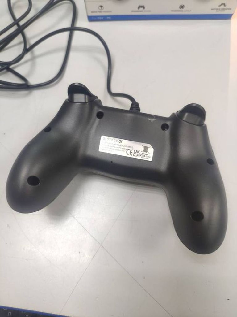 Gioteck vx-4 wired controller