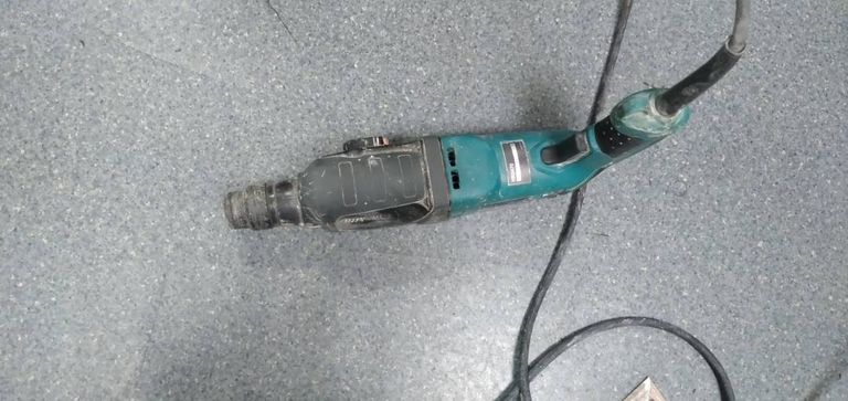 Makita HR2470