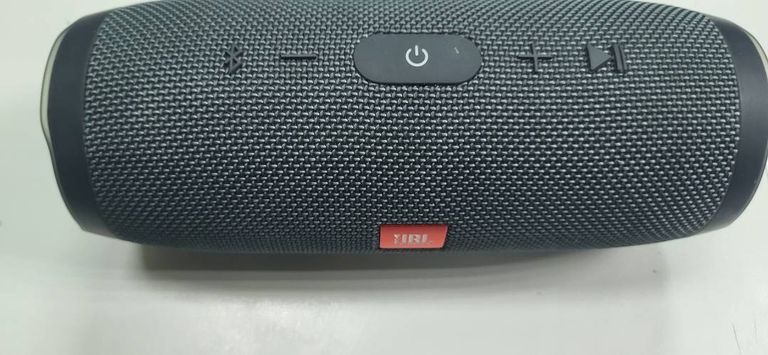 Jbl charge essential