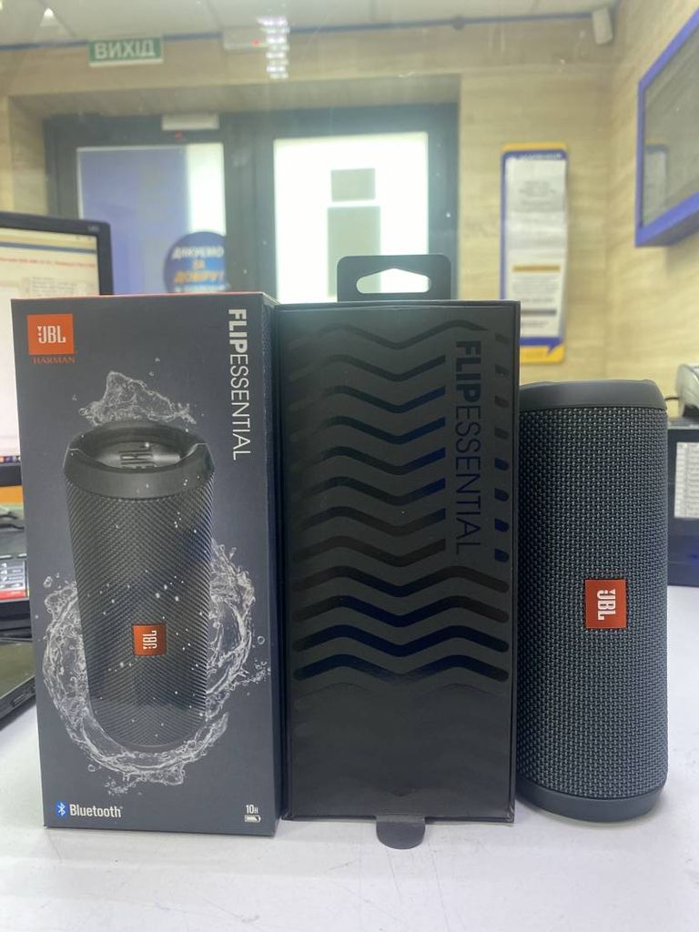 Jbl flip essential