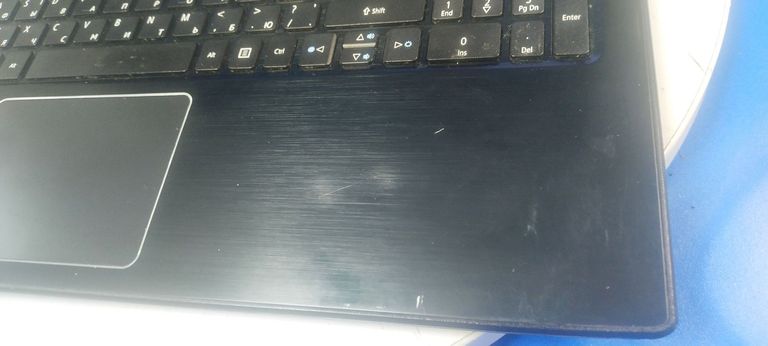 Acer єкр. 15,6/ core i7 7500u 2,7ghz/ ram6gb/ ssd128gb/video gf 940mx Код:01-200481742. Изображение 5