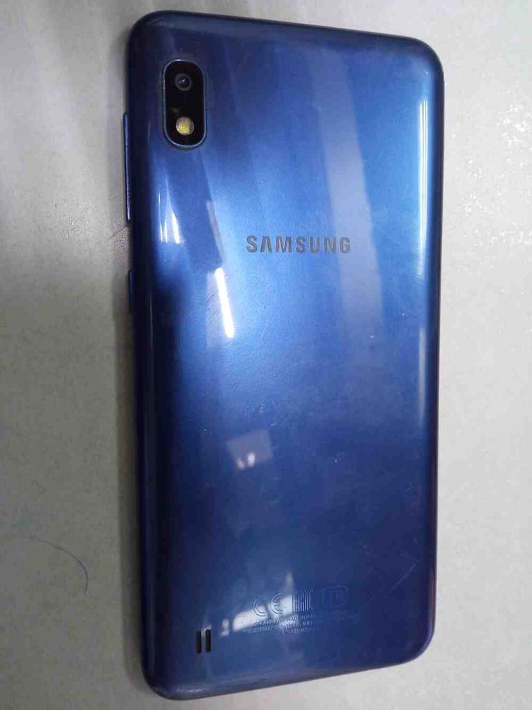 Оголошення Samsung Galaxy A10 2019 SM-A105F 2/32GB Black (SM-A105FZKG) Б/У