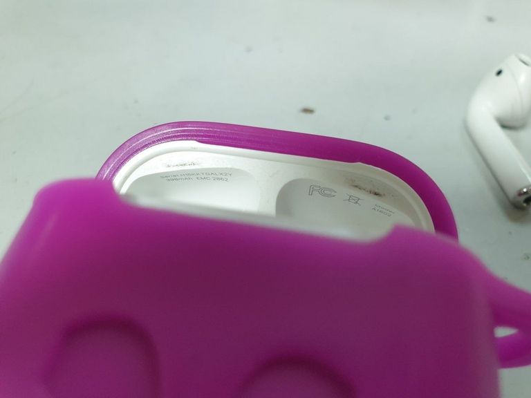 Дешиво Apple airpods 2nd generation with charging case с ломбарда