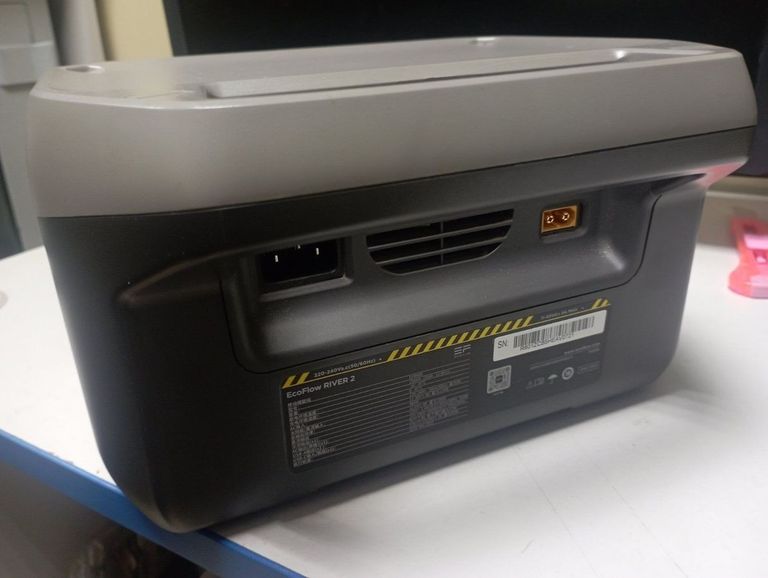 Дешиво Ecoflow RIVER 2 с ломбарда