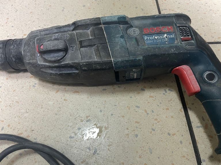 Розпродаж Bosch GBH 2-26 DRE (0615990L43), продавець Техноскарб