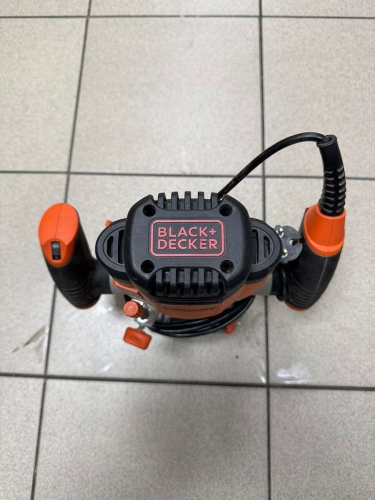 Розпродаж Black&Decker kw1200e, продавець Техноскарб