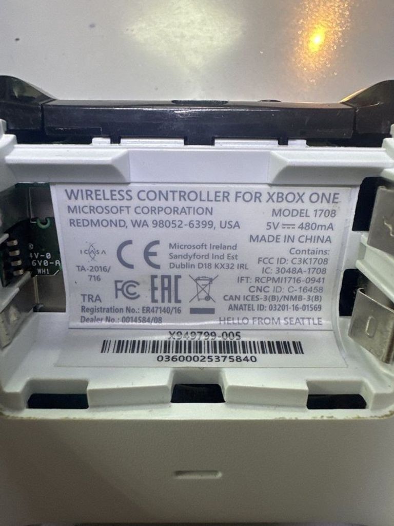 Объявление Microsoft 1708 xbox one wireless controller Б/У
