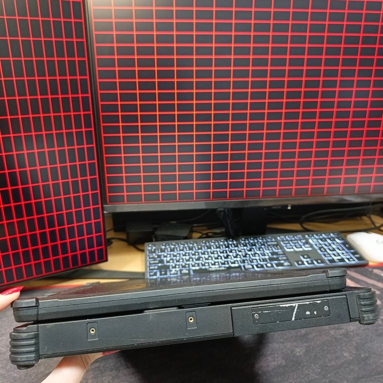 Захищений ноутбук Acer Enduro EN714-51W IPS DDR4 i5-8250u 8/256gb SSD m.2 MIL-STD-810H/IP66 Код:null. Изображение 6