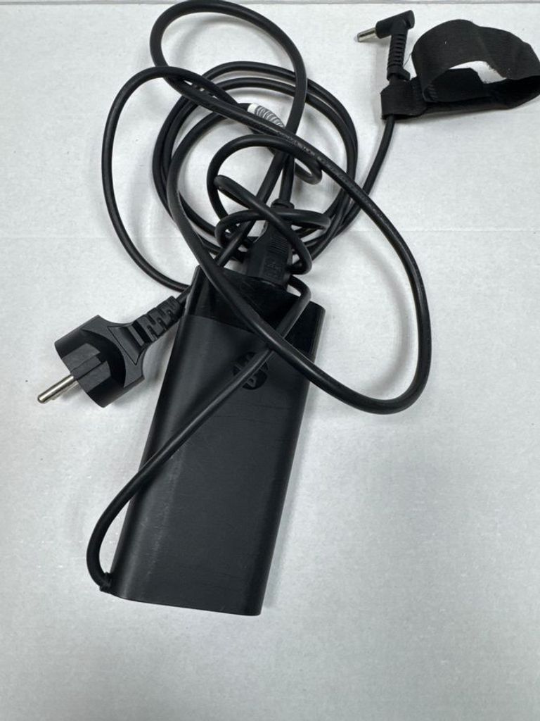 Msi 15/ryzen 7 8845hs ddr5/16gb ddr5/hdd *відсутній/ssd 512 gb/geforce rtx4060 8gb Код:01-200797840. Зображення 9