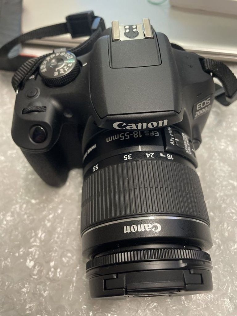 Купити Canon eos 2000d / ef-s 18-55mm f/3.5-5.6 is ii Б/У