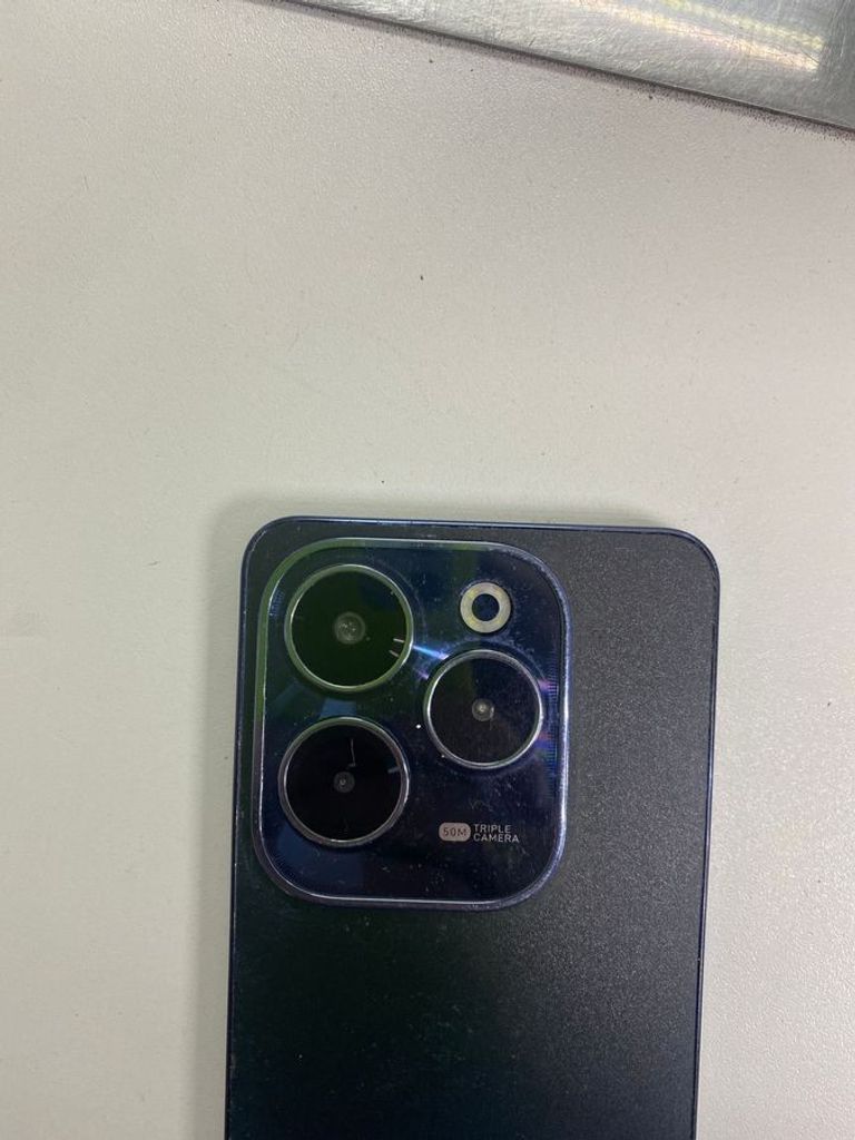 Дешиво Infinix hot 40 8/256gb с ломбарда