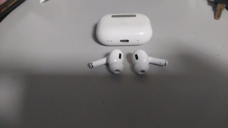 Оголошення Apple AirPods Pro 2nd generation (MQD83) Б/У