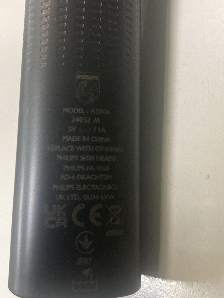 Дешиво Philips Shaver Series 5000X X5006/00 с ломбарда